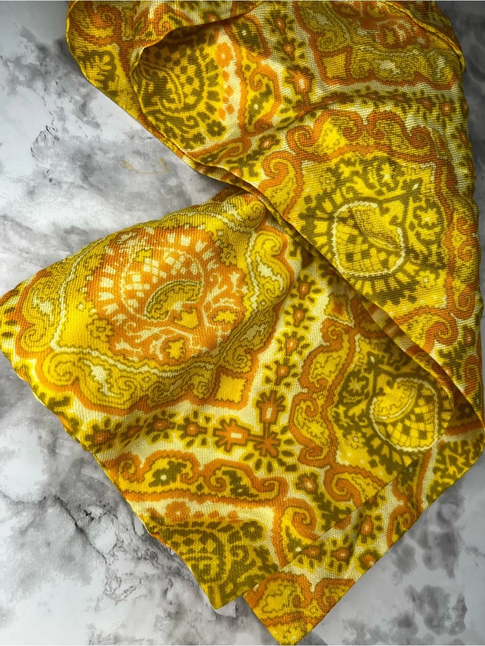 Vintage Authentic 60/70s scarf paisley print 5x40
